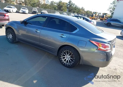 2015 Nissan Altima 2.5 Sv из США, поврежденный, VIN 1N4AL3AP9FC580967